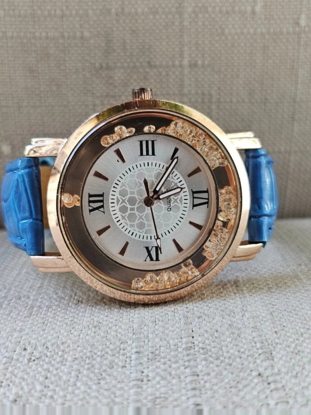 Women Fashion Wristwatch Gold Tone Case Blue Faux Leather Strap Analog Watch - Picture 3 of 10